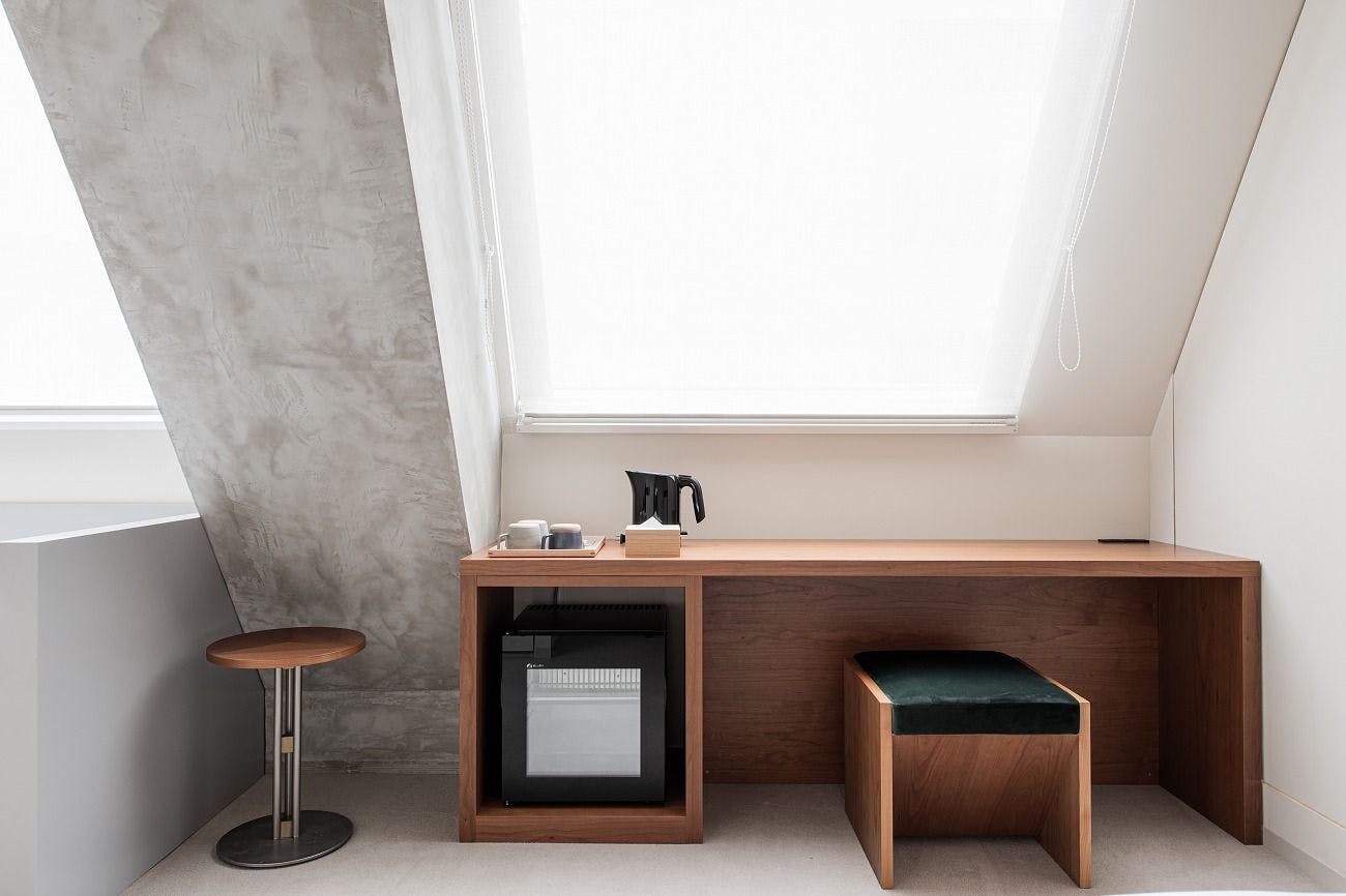 モデレート / トップライト