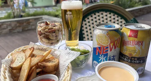 【CAFE&LOUNGE OASIS】飲み放題付プラン<素泊り>
