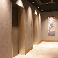 館内エレベーター(2基)