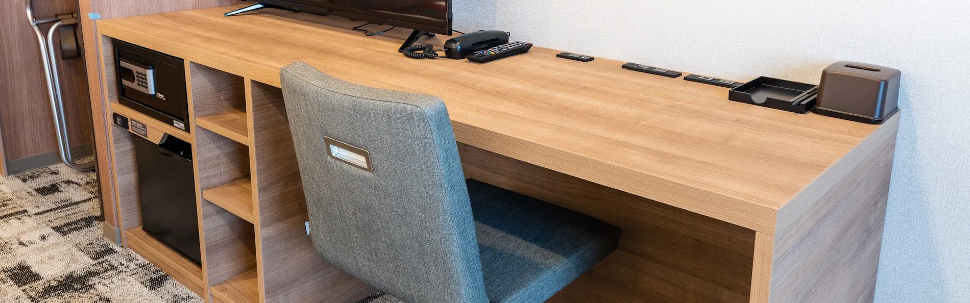 ホテルかずさや
