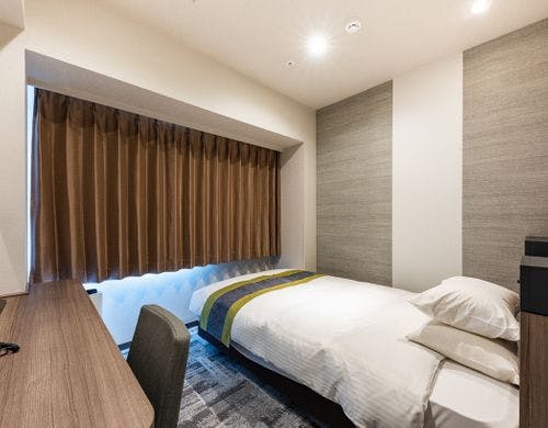 セミダブルルーム（シャワーブース付き）