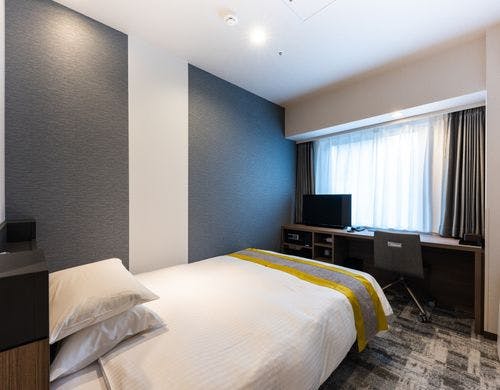 セミダブル（シャワーブース付き）