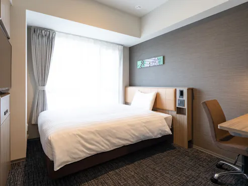 1ベッド◆クイーンエコノミー◆<禁煙>