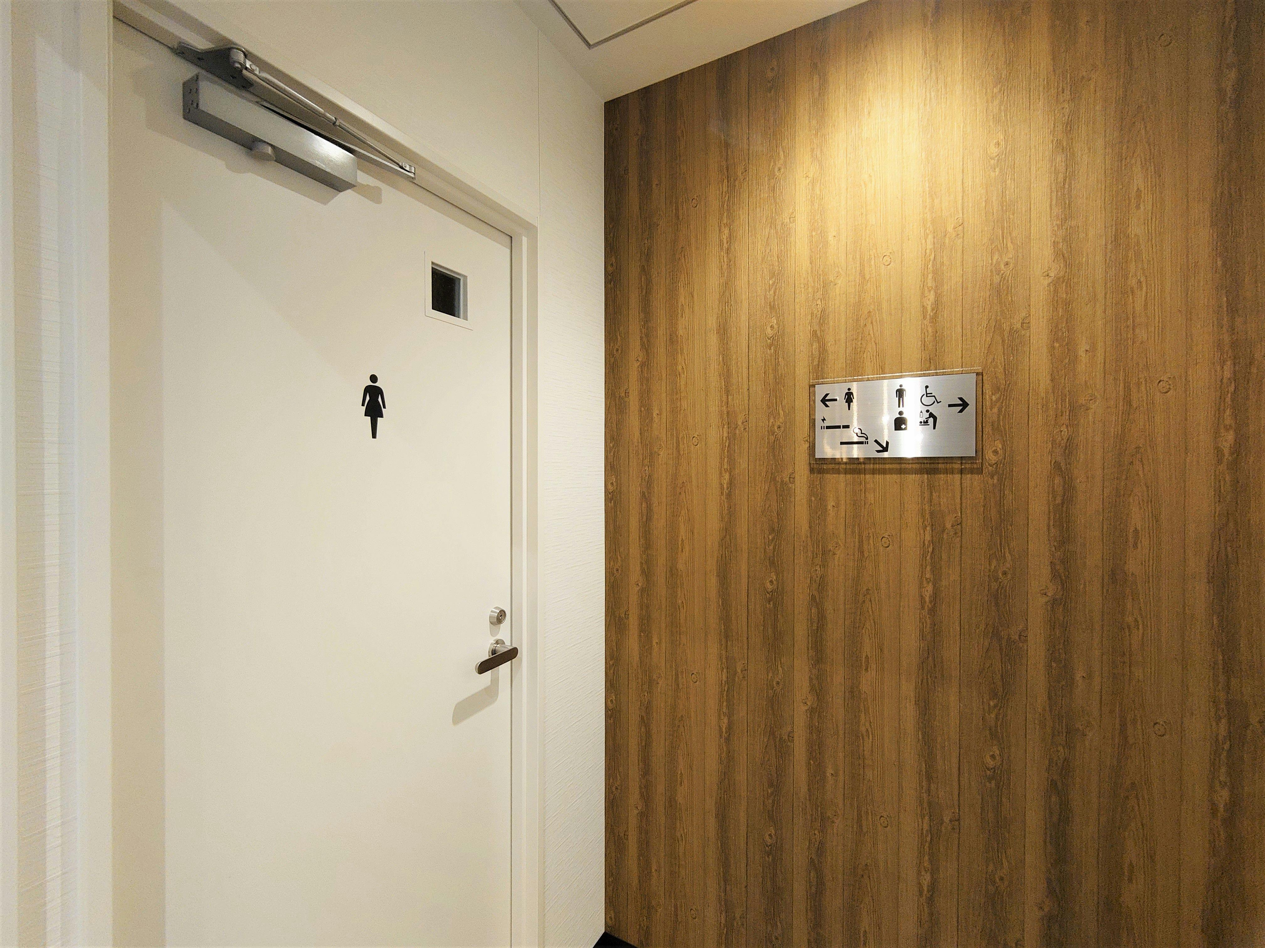 ห้องน้ำอเนกประสงค์ ชั้น 1