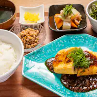 Set Nasi Telur Dadar dengan Wagyu Shigure Anka.