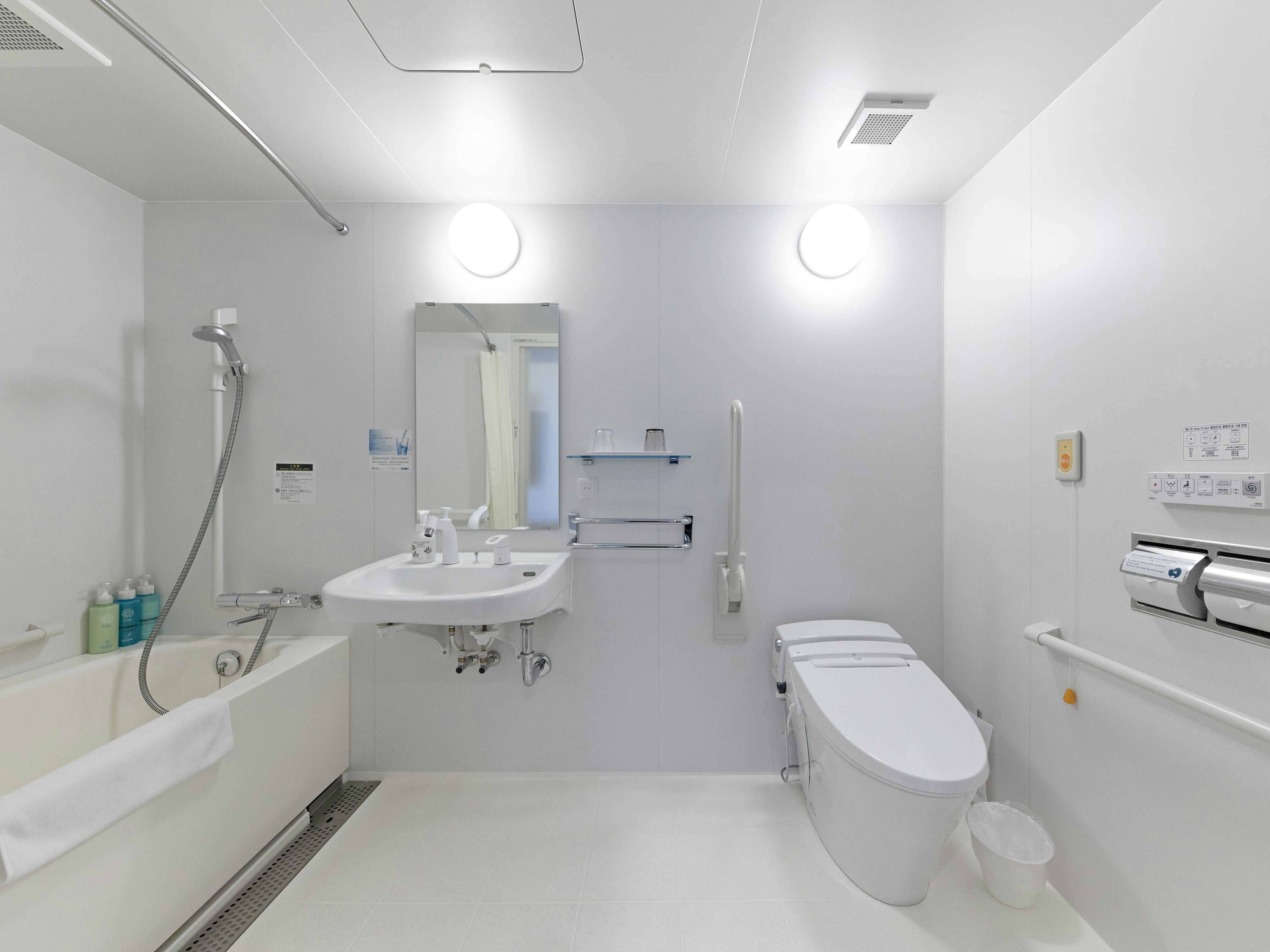 ユニバーサルダブル　ユニットバス