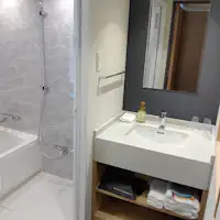 ห้องน้ำและห้องอาบน้ำ - แนวตั้ง