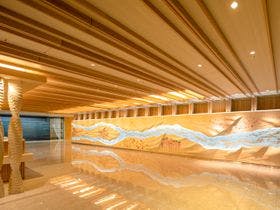 �y���s�{:���s�w���Ӂz�A���A�z�e�����s