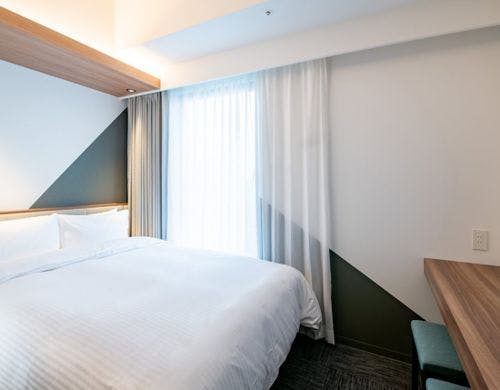 オーバーヘッドシャワーも完備