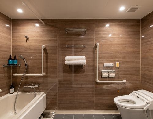 ユニバーサルツイン