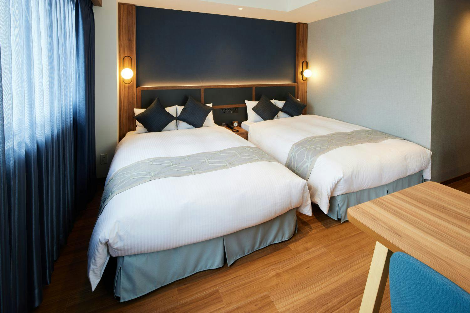 HOTEL SAILS