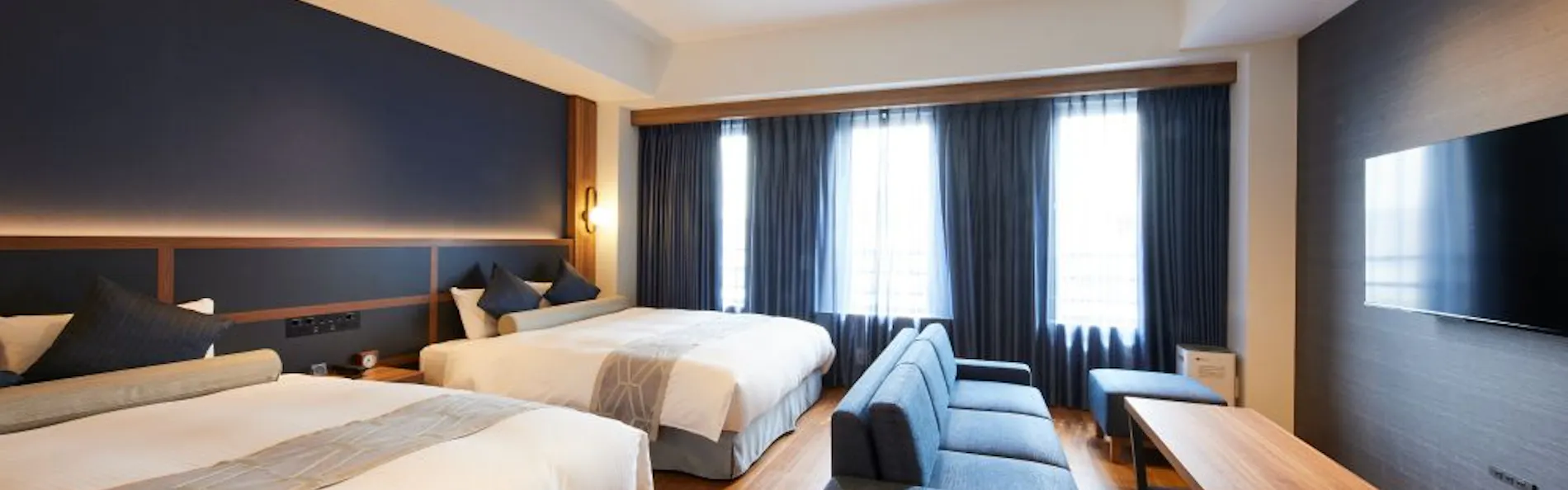 HOTEL SAILS