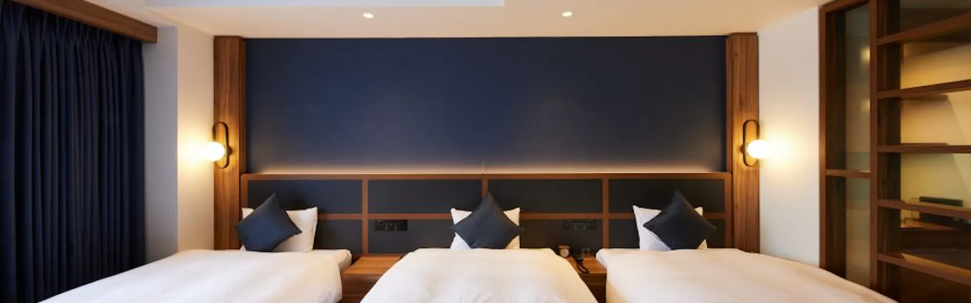 HOTEL SAILS