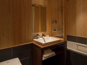 ゴザンホテル＆サービスアパートメント東山三条