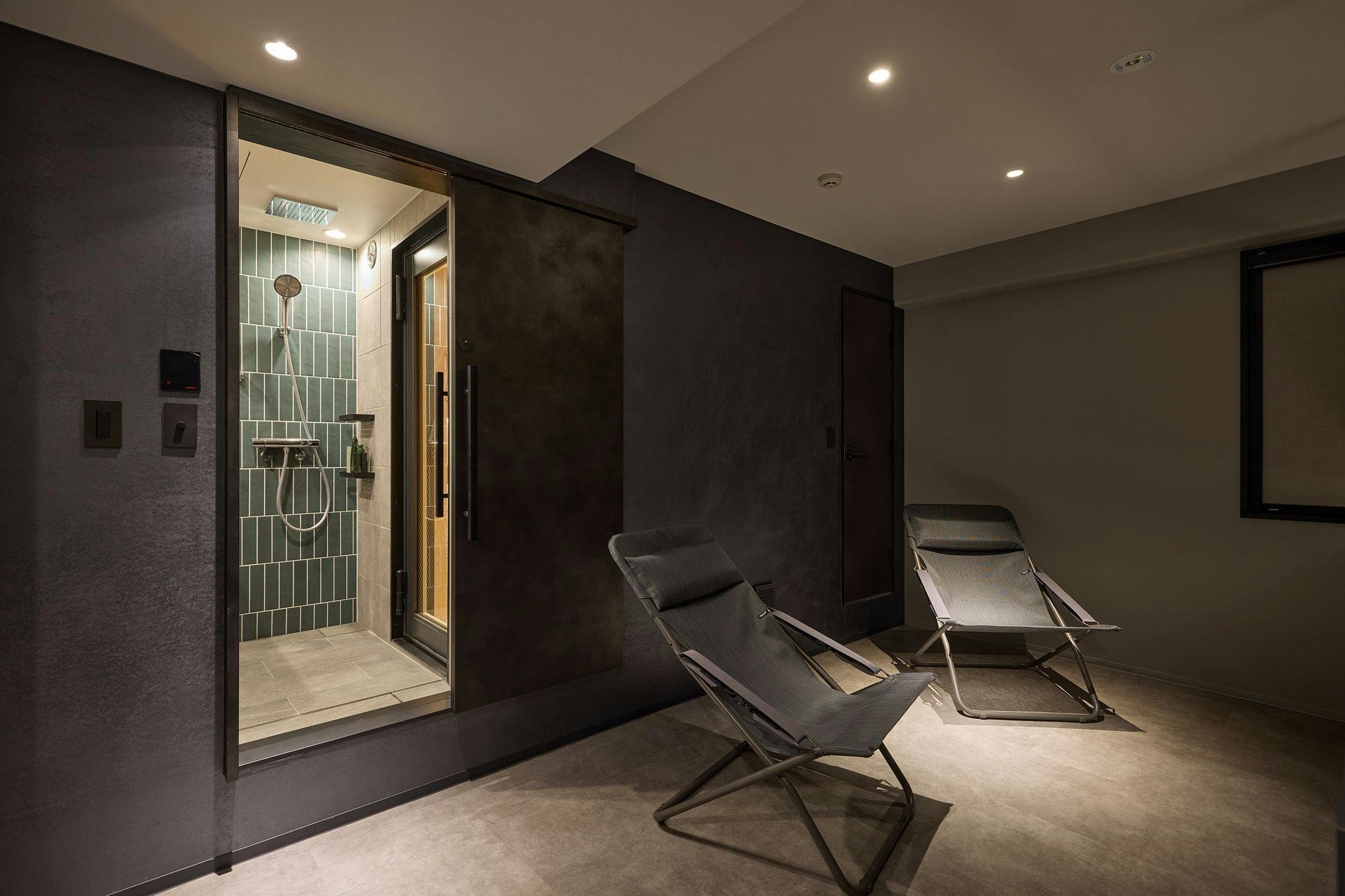 BASE LAYER HOTEL NAGOYANISHIKI