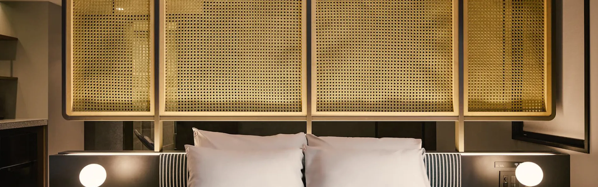 BASE LAYER HOTEL NAGOYANISHIKI
