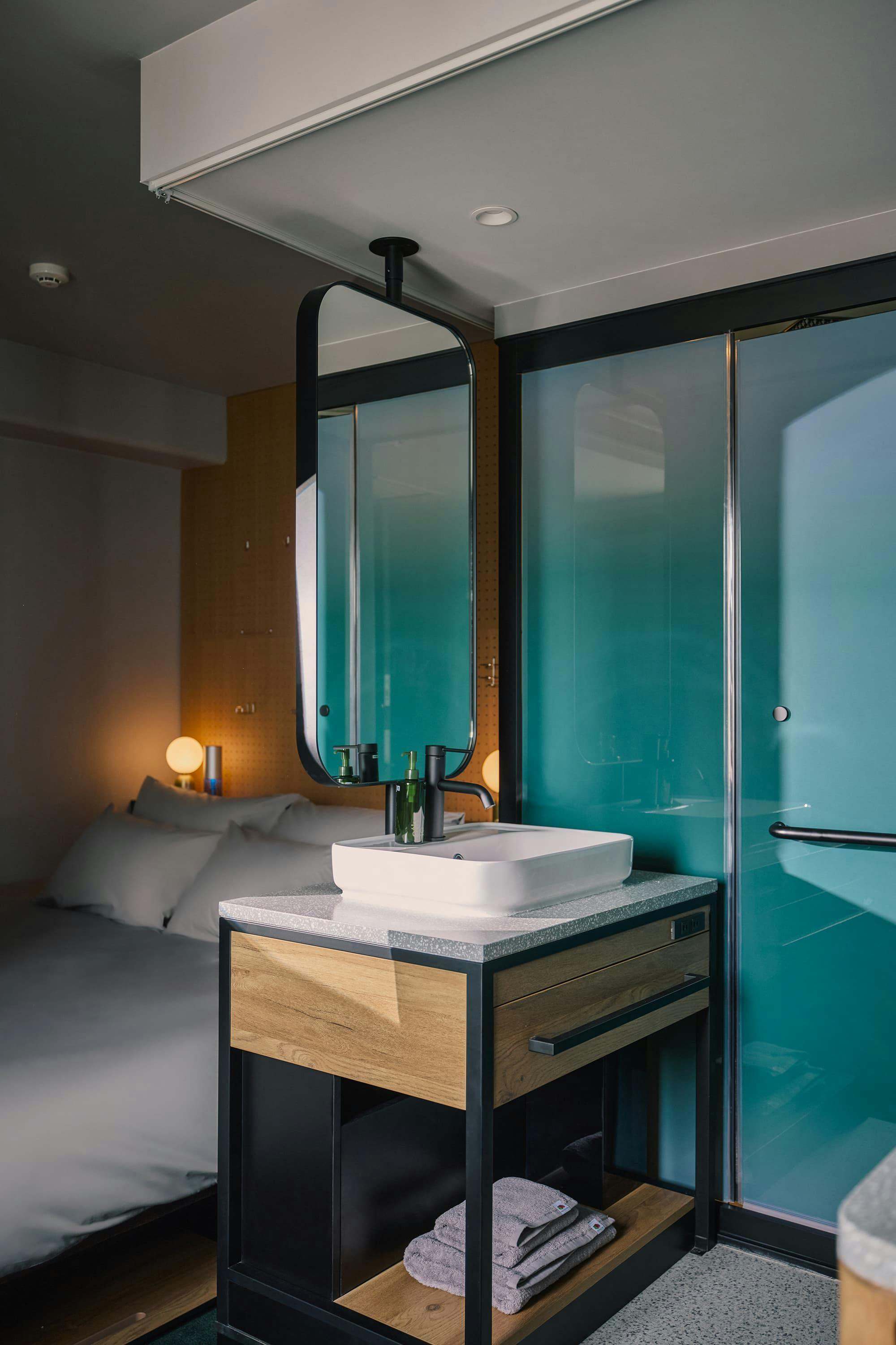 BASE LAYER HOTEL NAGOYANISHIKI