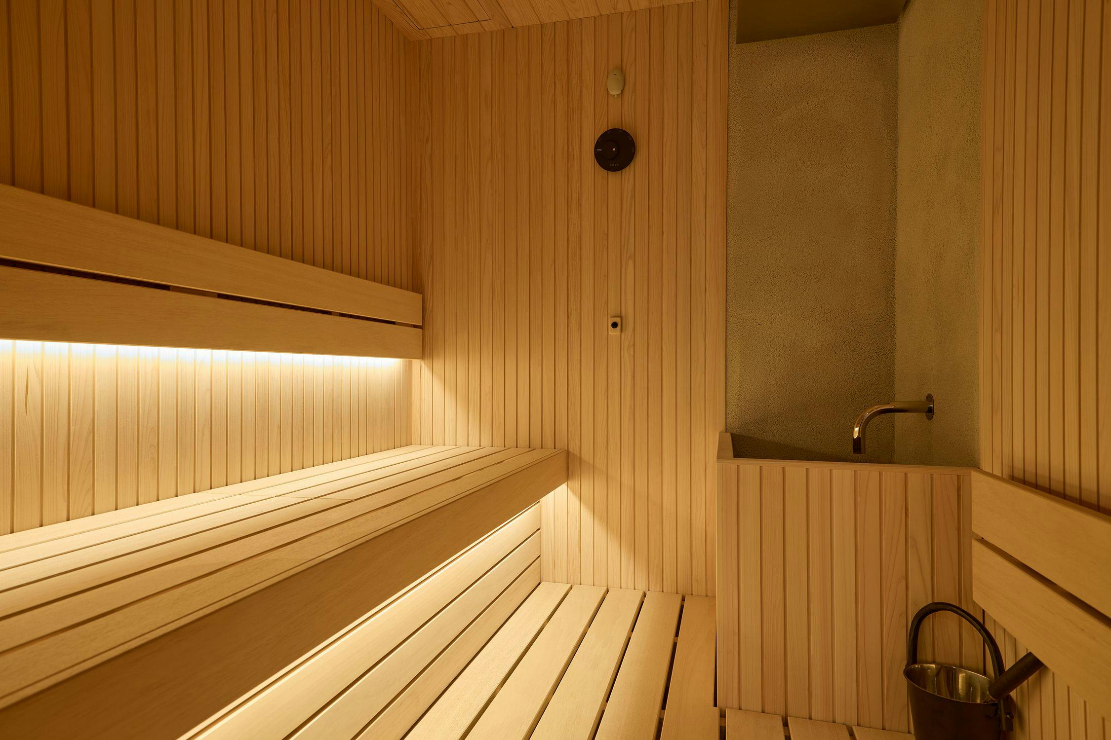 BASE LAYER HOTEL NAGOYANISHIKI