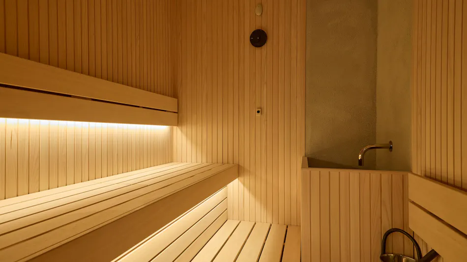 BASE LAYER HOTEL NAGOYANISHIKI