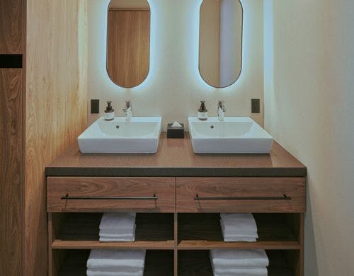 Bunk:客室内のサウナ