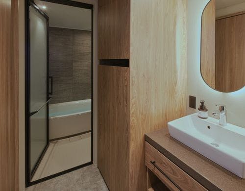 Bunk:専用バスルーム完備