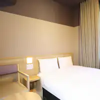 ห้องเตียงใหญ่