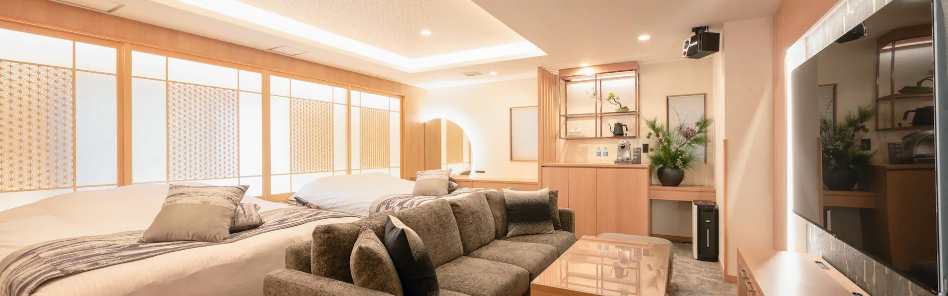 HOTEL みなと 新宿