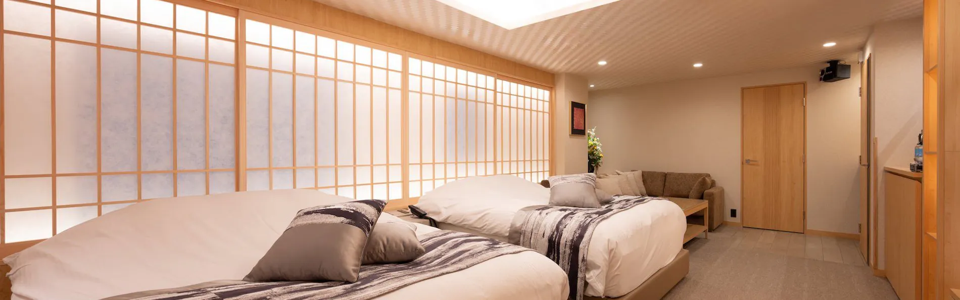 HOTEL みなと 新宿