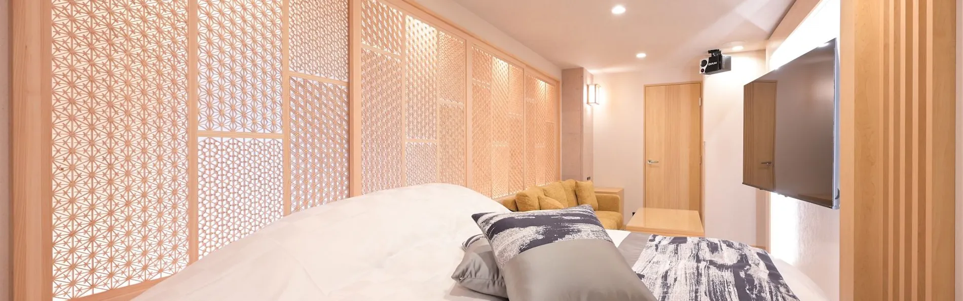 HOTEL みなと 新宿