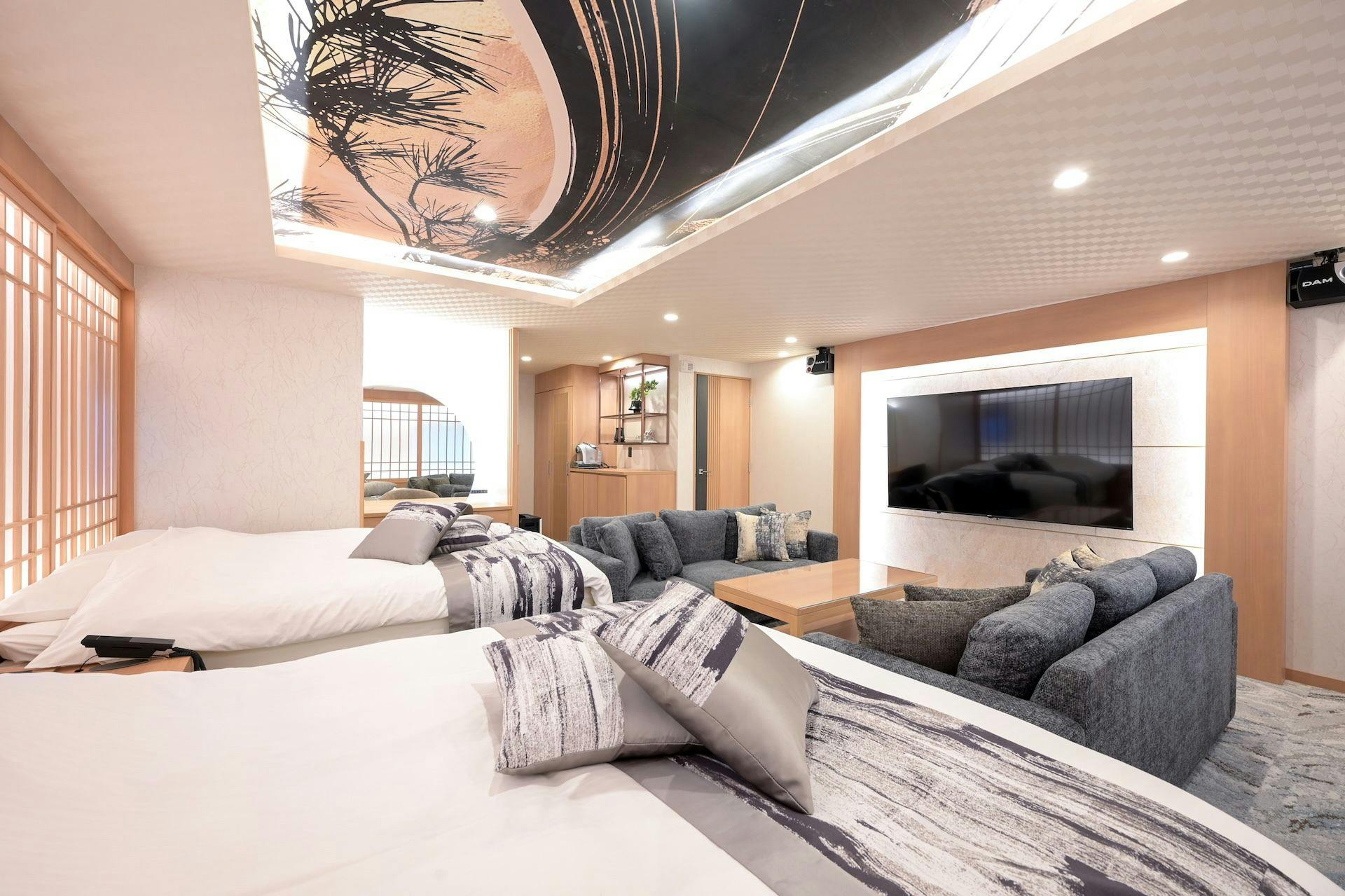 HOTEL みなと 新宿