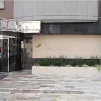 ทางเข้าหลักของโรงแรม