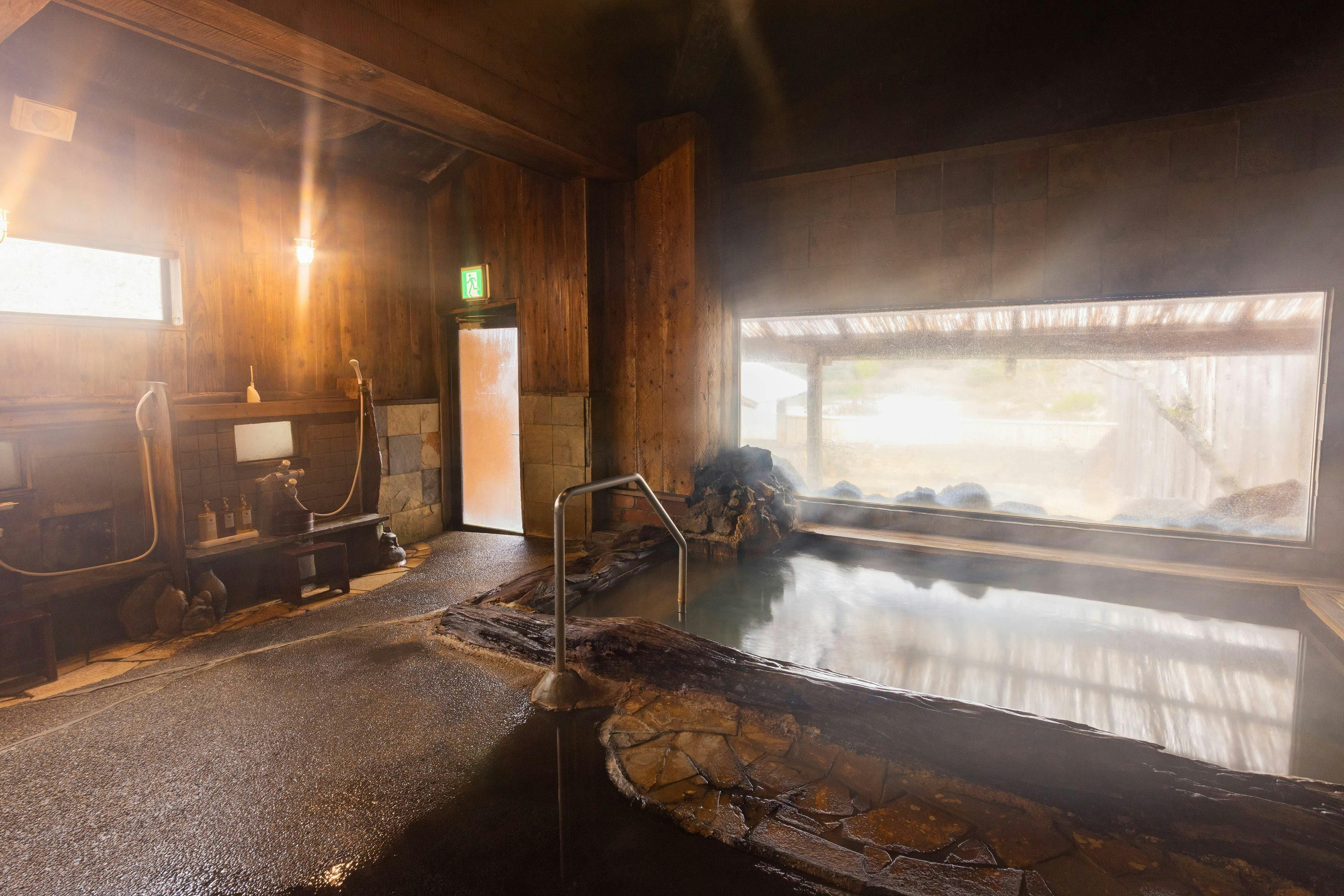 โรงอาบน้ำขนาดใหญ่ของโรงแรม