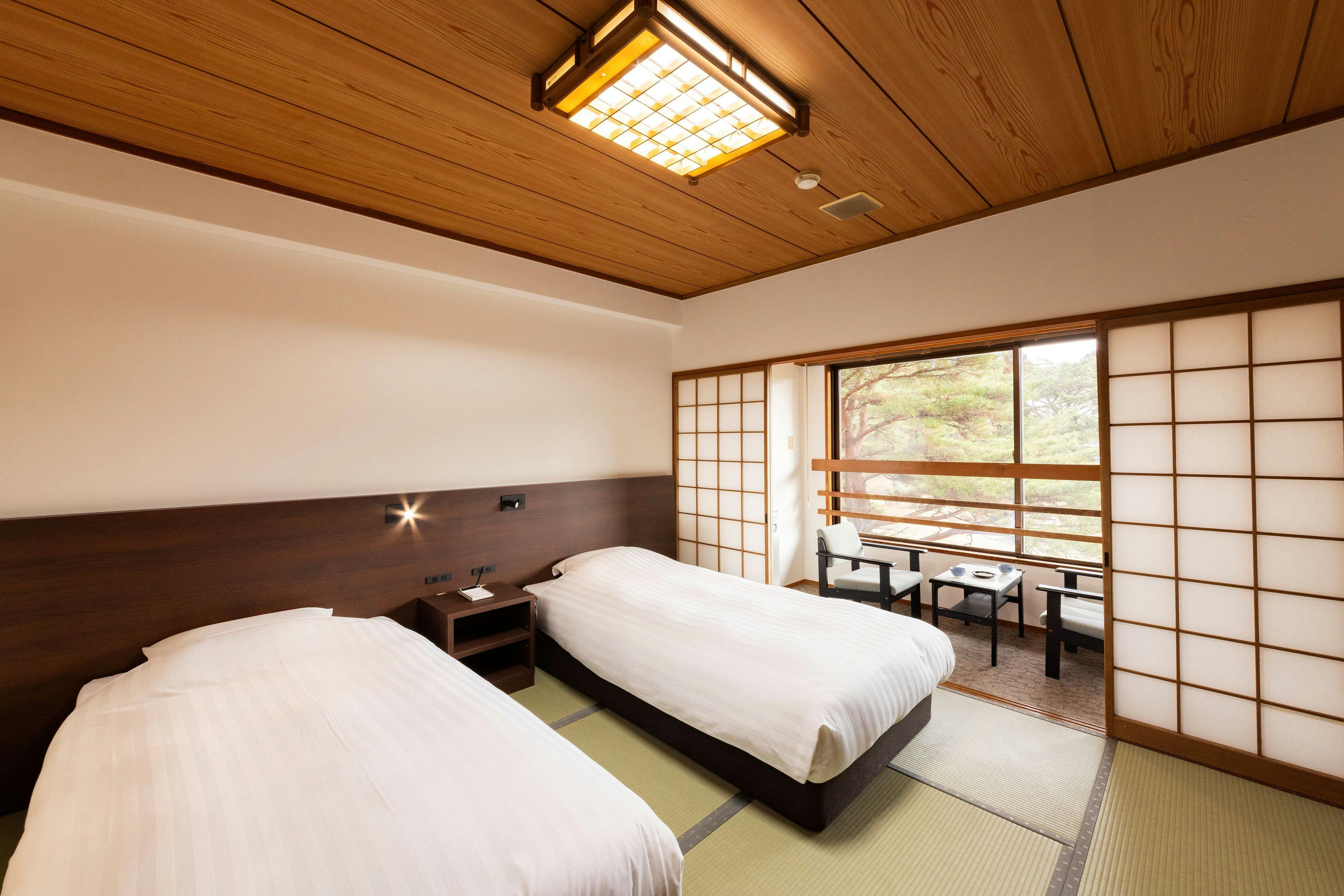 ห้องสไตล์ญี่ปุ่น 8 เสื่อ ทาทามิ พร้อมเตียง