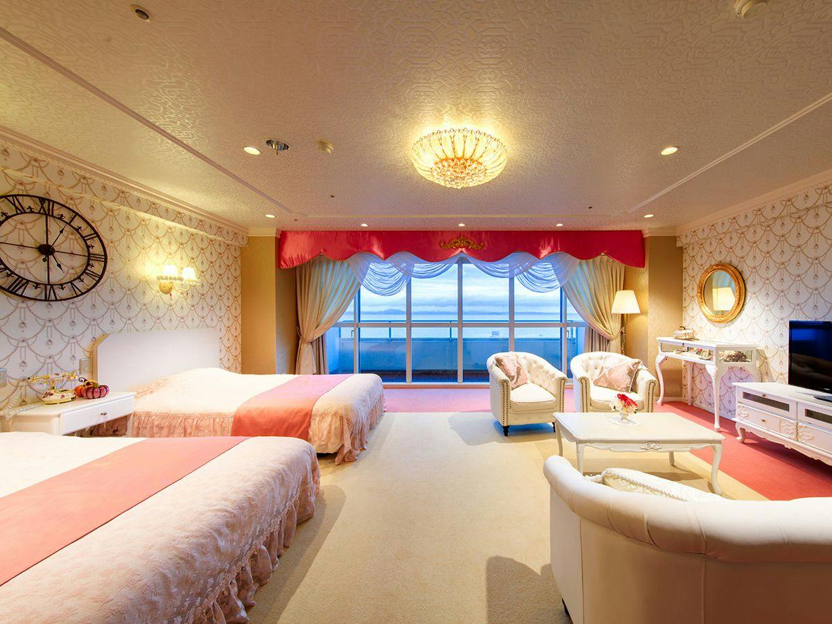 Hotel Maholova Minds Miura