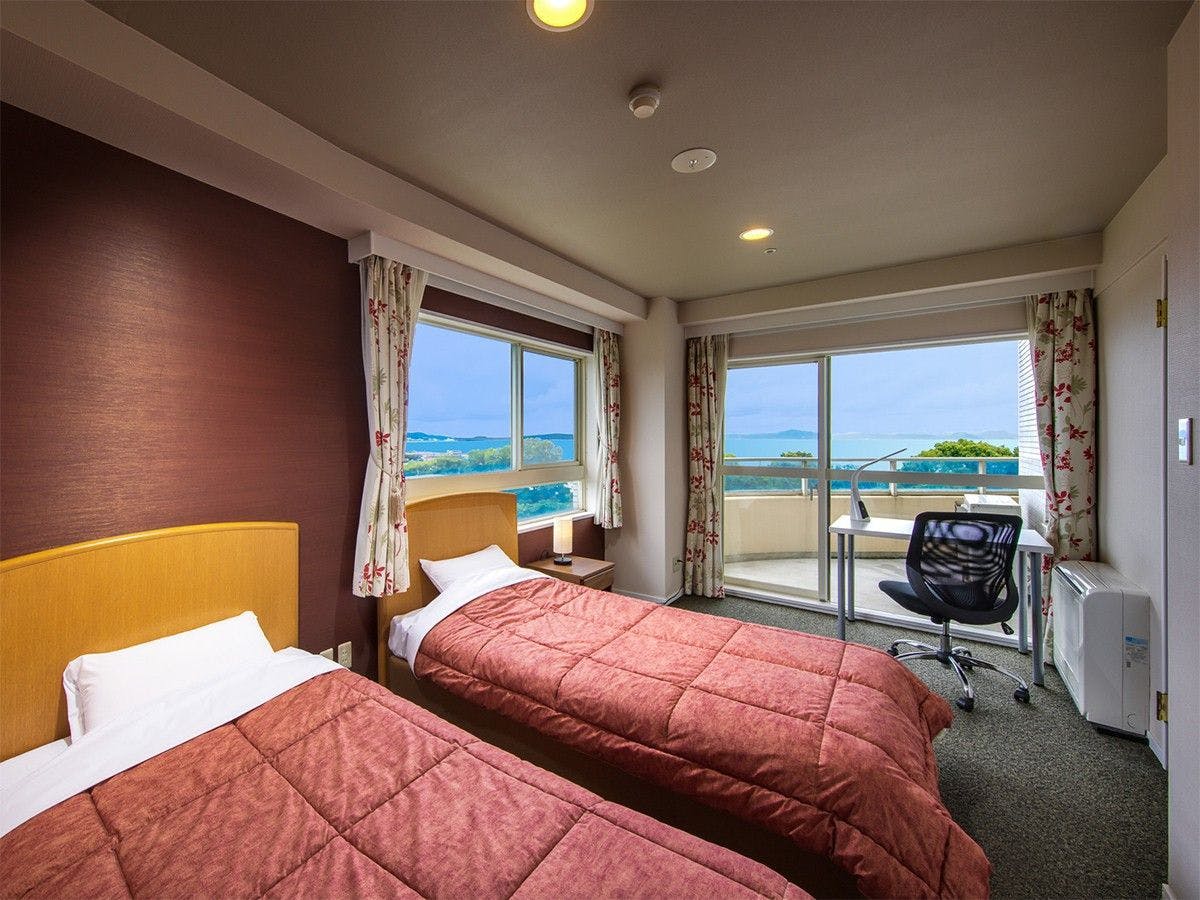 Hotel Maholova Minds Miura