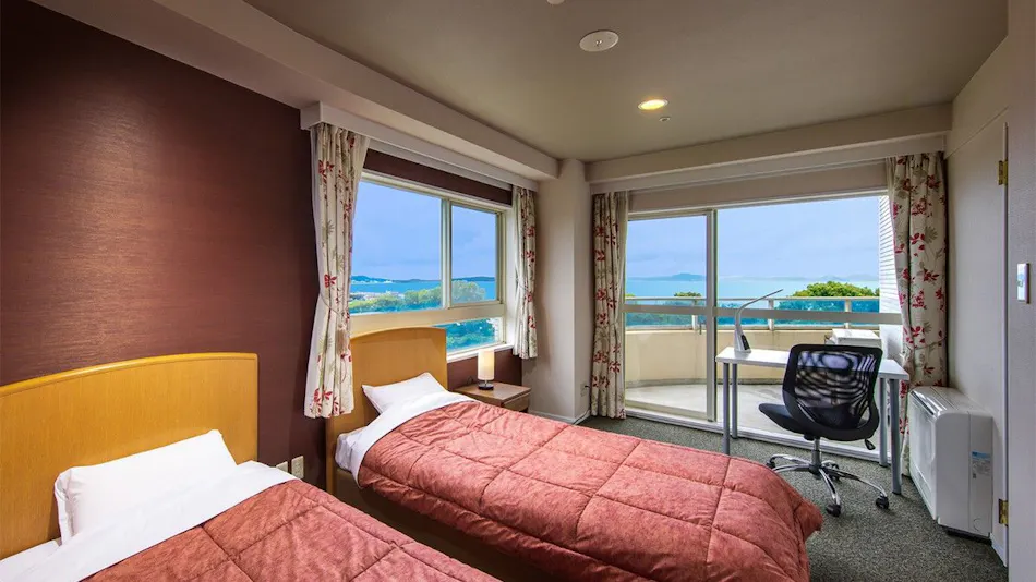 Hotel Maholova Minds Miura
