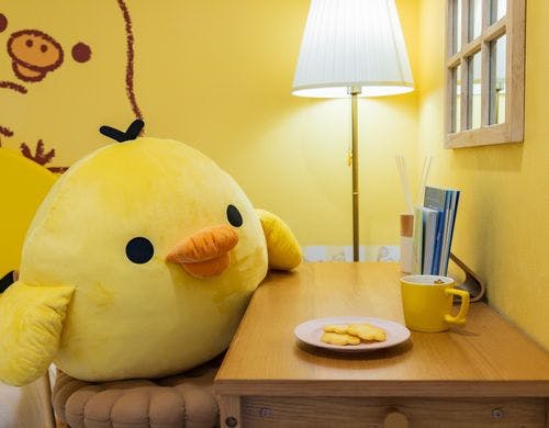 キイロイトリルーム・ベッドルーム