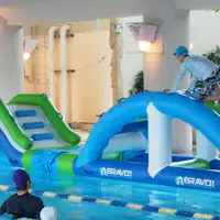 室內游泳池「水上運動」