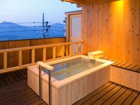 伊香保温泉　名物畳風呂と料理自慢の宿　ホテル　きむら