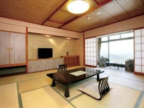 伊香保温泉　名物畳風呂と料理自慢の宿　ホテル　きむら