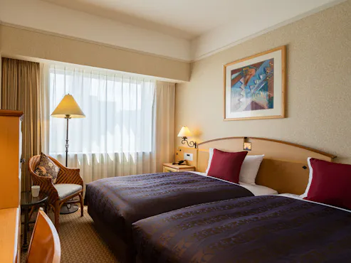 【Hollywood Twin】Kamar 18m² (Hanya Bebas Rokok)