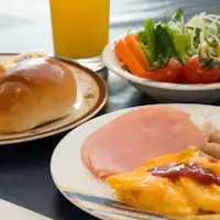 【約30種類の和洋食バイキング】