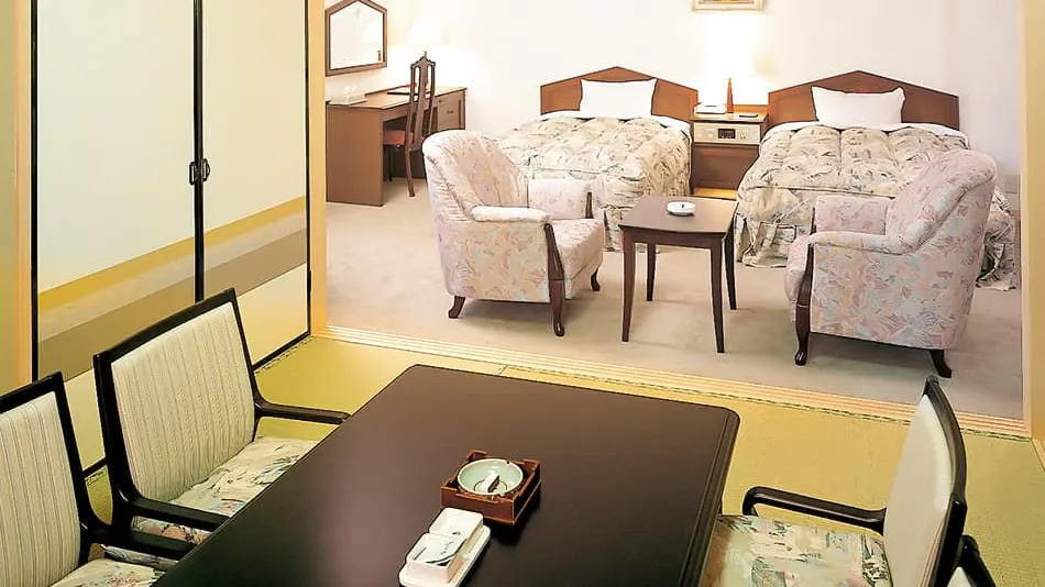 Breezbay Hotel & Resort Gero