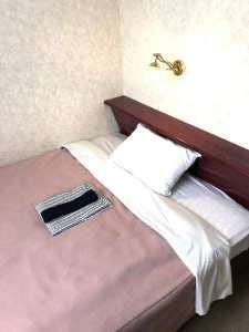 ห้องพักเดี่ยวพร้อมเตียงกว้าง 140 ซม. สบาย