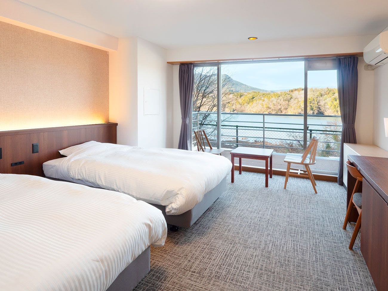 สแตนดาร์ดทวิน