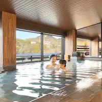 ห้องอาบน้ำรวมขนาดใหญ่ “อิตาดากิ โนะ ยู”