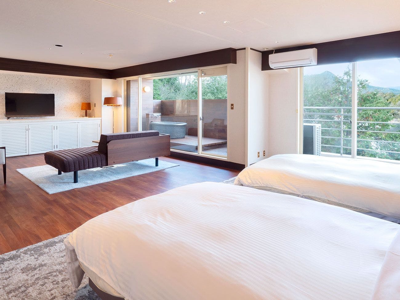 Ooedo Onsen Monogatari Premium Enakyo