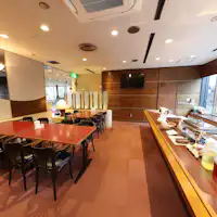 ชั้น 1: ร้านอาหารฮานะมิสึกิ
