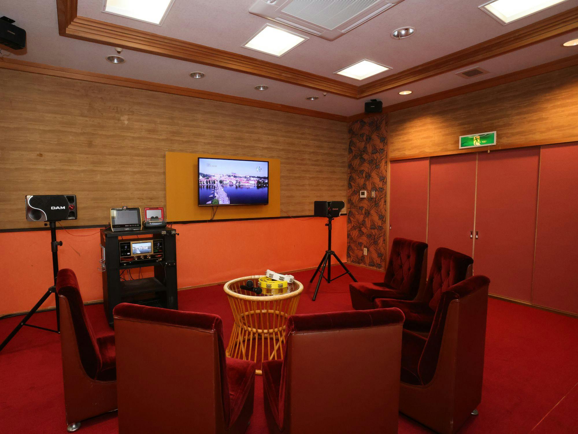 ห้องคาราโอเกะ