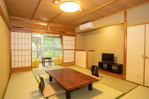 Kamar gaya Jepang 10 tatami.